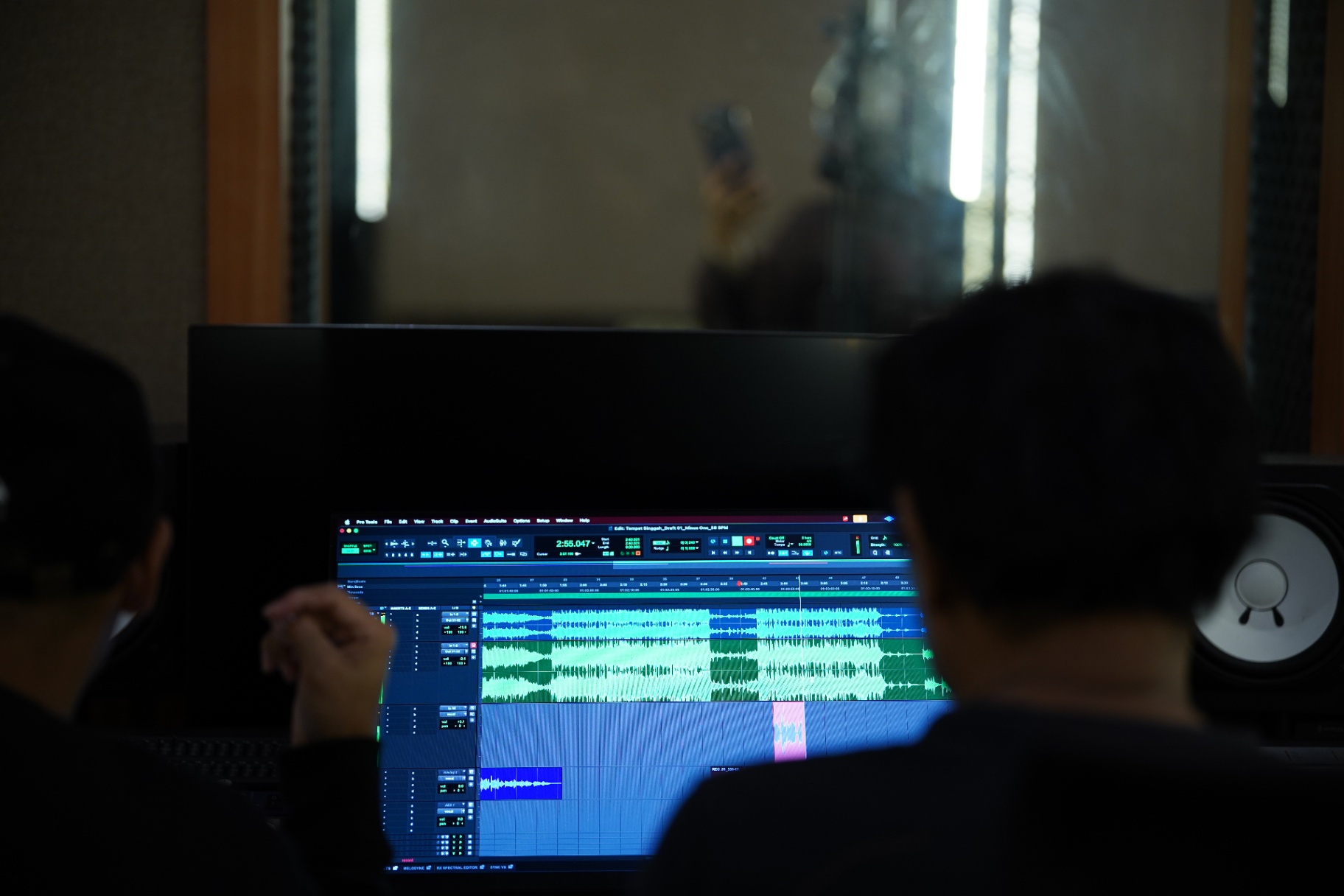 Kerja penyuntingan lagu di Pro Tools